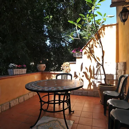 Il Giardino Di Pietra Bed & Breakfast 3*