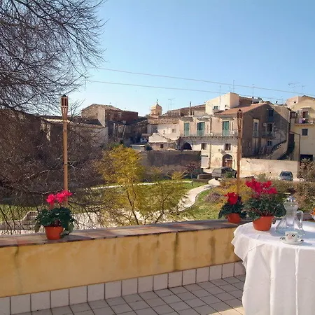 Il Giardino Di Pietra Bed & Breakfast 3*